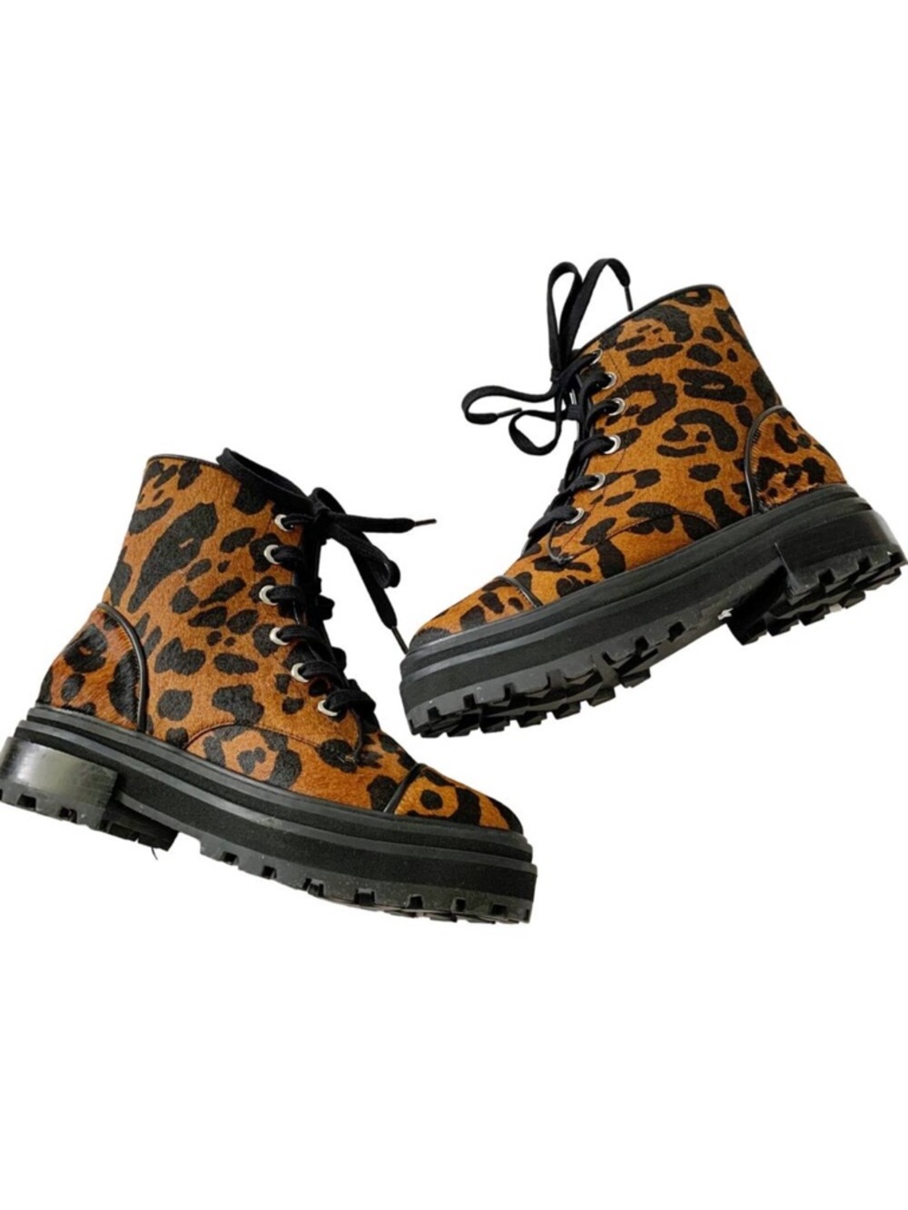 Schutz Maylova Leopard Print Hair on Hide Combat Boots
Size 8